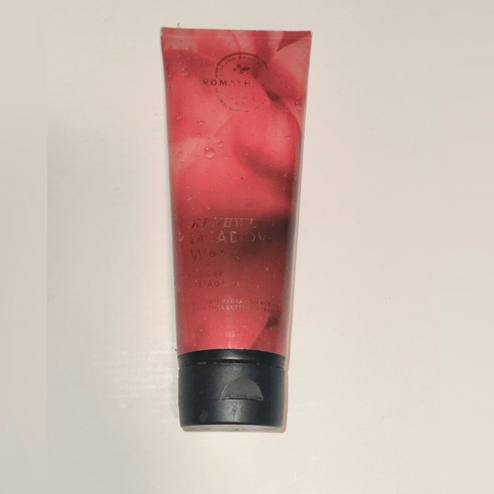 Bath & Body Works Aromatherapy Renewing Meadow Rose Magnolia Body Cream